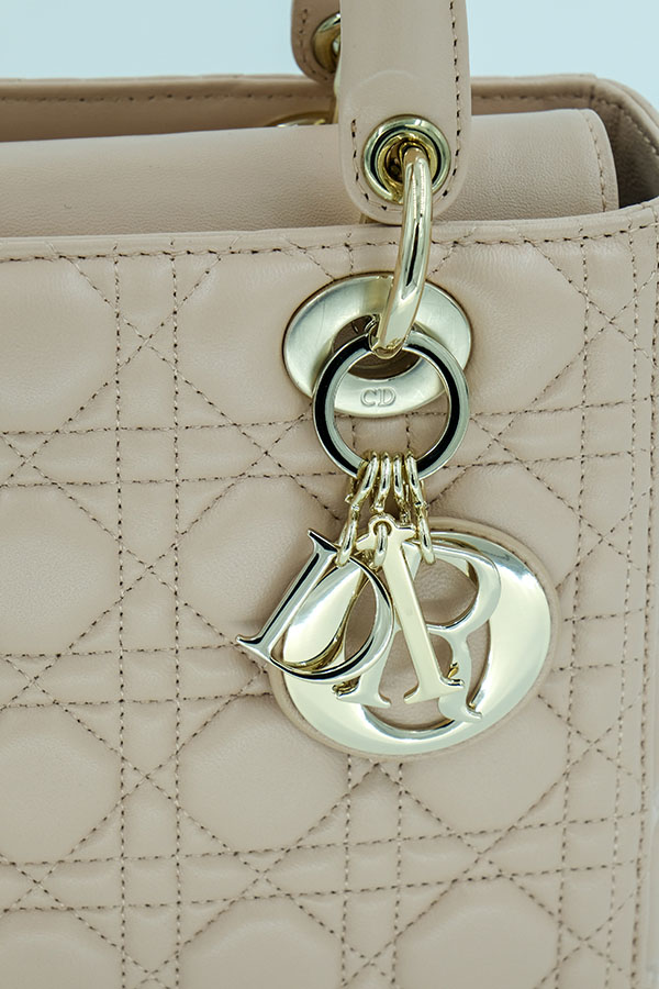 Prada Panier Çanta