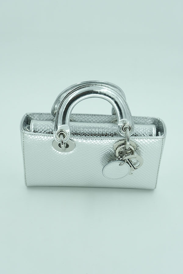 Prada Panier Çanta